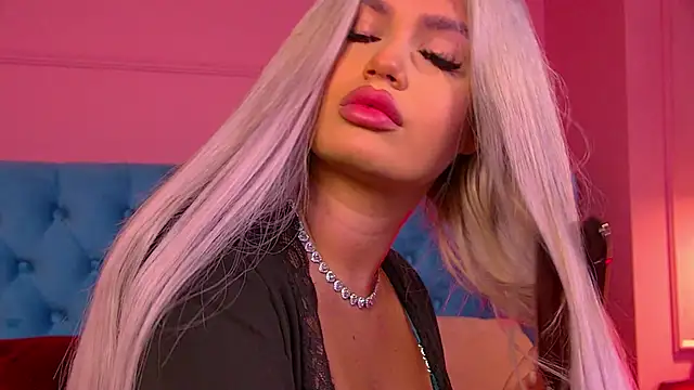 LorrySkye online show from 01/16/26, 04:38