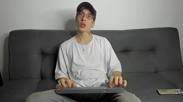 Dio  morningstar online show from 11/20/25, 11:32