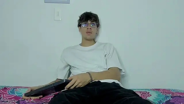 Dio  morningstar online show from 02/18/26, 08:16