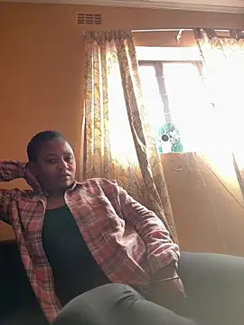 Snapshot of Sexycharmaine chatting on 11/26/25, 10:05 Sexycharmaine online show from 11/26/25, 10:05