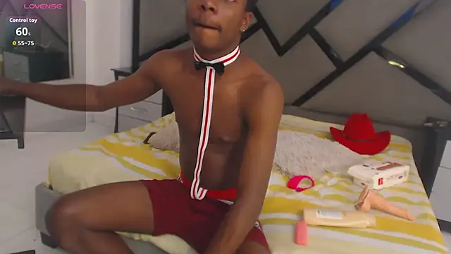 NoahJhonson69 online show from 12/05/25, 07:10