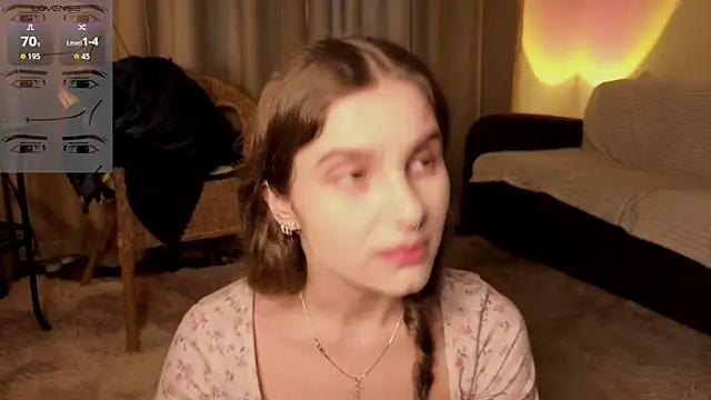 Snapshot of RozanneJordan chatting on 04/19/26, 05:12 RozanneJordan online show from 04/19/26, 05:12