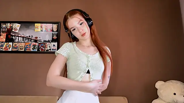 MichelinaCropleys online show from 11/25/25, 06:13