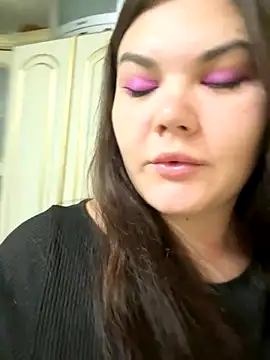 Snapshot of Maru992699 chatting on 11/25/25, 09:26 Maru992699 online show from 11/25/25, 09:26