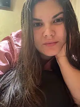 Snapshot of Maru992699 chatting on 11/27/25, 10:12 Maru992699 online show from 11/27/25, 10:12