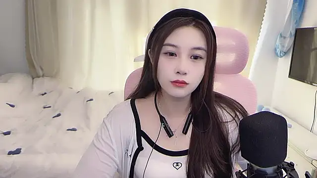 TTtia  online show from 12/23/25, 01:25