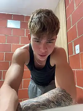 Snapshot of Handsome_boys69 chatting on 03/12/26, 03:12 Handsome boys69 online show from 03/12/26, 03:12