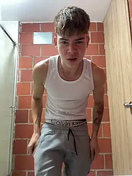 Snapshot of Handsome_boys69 chatting on 03/25/26, 02:50 Handsome boys69 online show from 03/25/26, 02:50