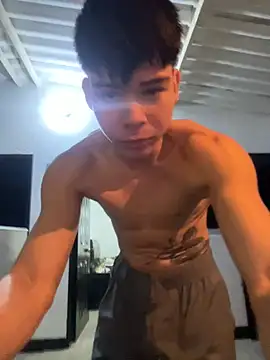 Snapshot of Handsome_boys69 chatting on 04/03/26, 02:31 Handsome boys69 online show from 04/03/26, 02:31