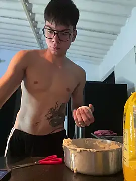 Snapshot of Handsome_boys69 chatting on 04/04/26, 02:54 Handsome boys69 online show from 04/04/26, 02:54