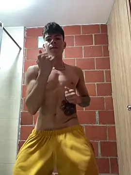 Snapshot of Handsome_boys69 chatting on 04/22/26, 02:03 Handsome boys69 online show from 04/22/26, 02:03