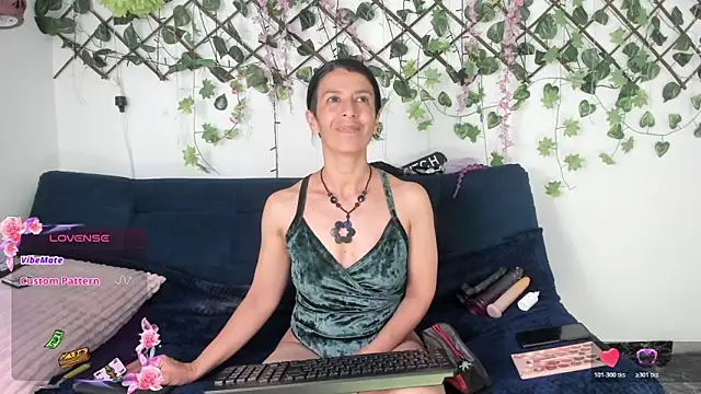 Eva moon5 online show from 01/09/26, 07:48