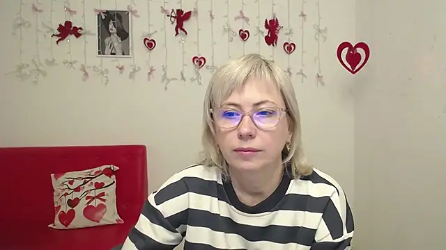 LaurenWishy online show from 02/02/26, 06:23