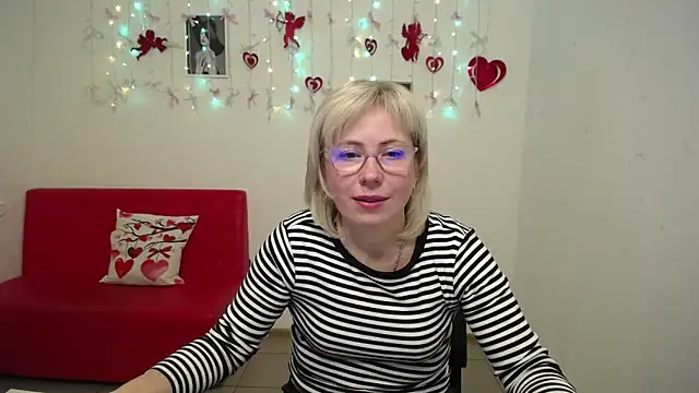 LaurenWishy online show from 02/14/26, 05:37