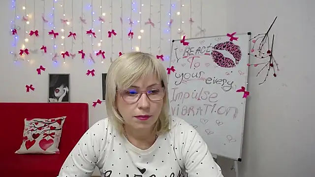 Snapshot of LaurenWishy chatting on 03/06/26, 06:26 LaurenWishy online show from 03/06/26, 06:26