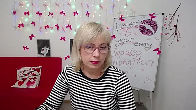 Snapshot of LaurenWishy chatting on 03/07/26, 06:27 LaurenWishy online show from 03/07/26, 06:27