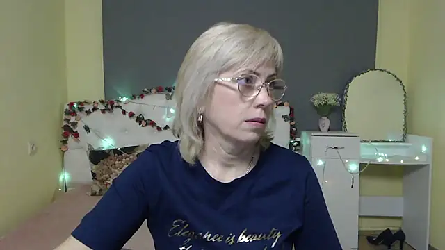 Snapshot of LaurenWishy chatting on 03/29/26, 05:18 LaurenWishy online show from 03/29/26, 05:18