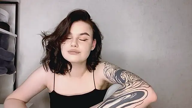 EllieVate online show from 11/20/25, 05:12