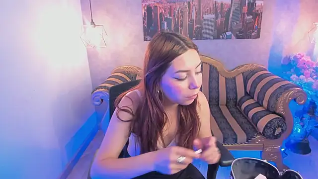 Isabela clk online show from 12/20/25, 06:59