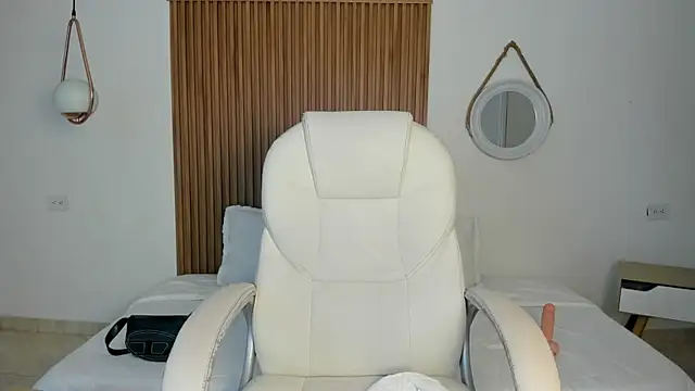 Alaska deluxe online show from 04/11/26, 07:51