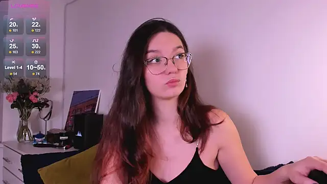 miabellee online show from 12/22/25, 02:08