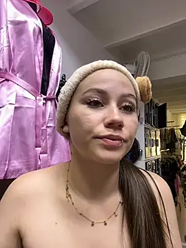 MiaWhiteBunny online show from 04/24/26, 07:16