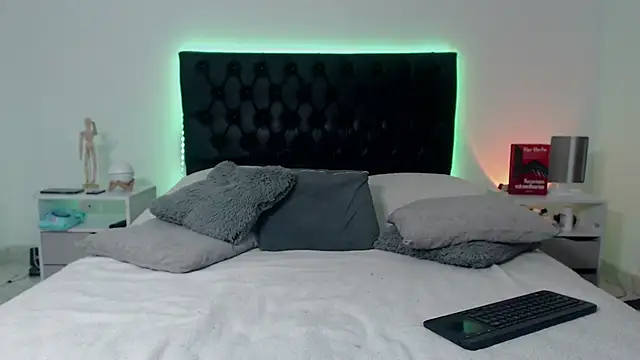 Snapshot of ray_Weeed chatting on 11/29/25, 11:41 ray Weeed online show from 11/29/25, 11:41