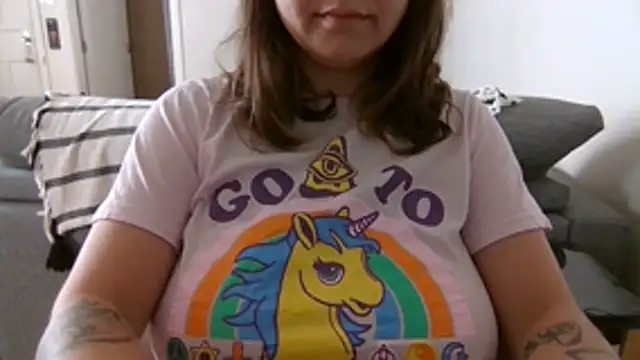 Snapshot of xxxluana chatting on 12/02/25, 04:02 xxxluana online show from 12/02/25, 04:02