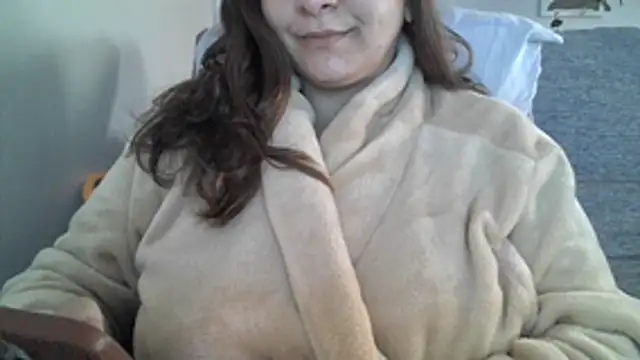 Snapshot of xxxluana chatting on 06/15/26, 02:08 xxxluana online show from 06/15/26, 02:08