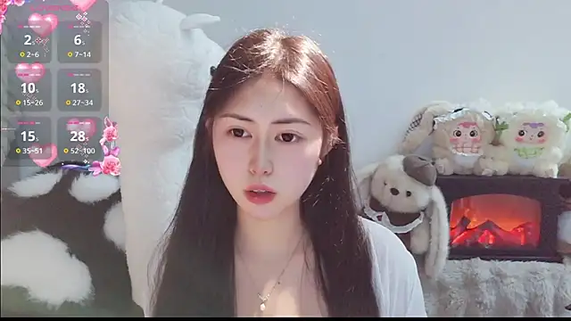 Snapshot of TuTu-077 chatting on 04/03/26, 12:25 TuTu-077 online show from 04/03/26, 12:25