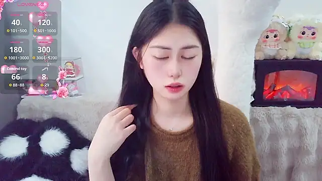 Snapshot of TuTu-077 chatting on 05/24/26, 04:06 TuTu-077 online show from 05/24/26, 04:06