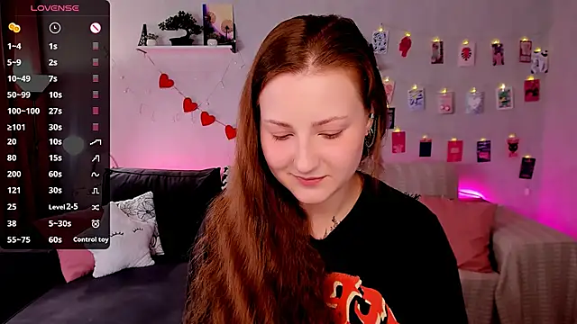 velvet cherry  online show from 02/08/26, 08:40