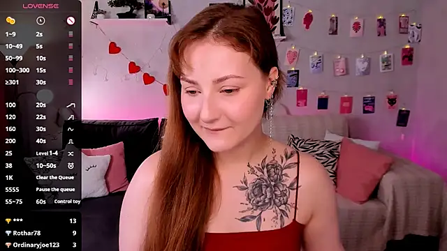 Snapshot of velvet_cherry_ chatting on 07/16/26, 09:04 velvet cherry online show from 07/16/26, 09:04