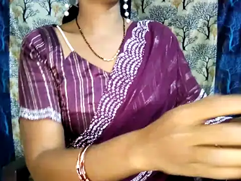 Sassy Shanvi online show from 12/17/25, 11:33