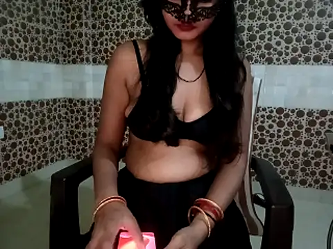 Snapshot of Sassy_Shanvi chatting on 04/01/26, 11:13 Sassy Shanvi online show from 04/01/26, 11:13