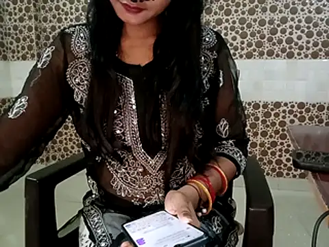 Snapshot of Sassy_Shanvi chatting on 04/03/26, 01:03 Sassy Shanvi online show from 04/03/26, 01:03