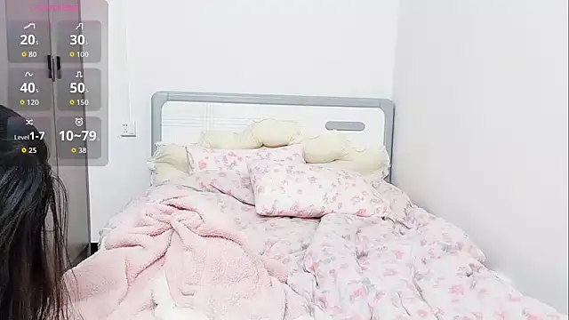 Snapshot of Ava-Baby chatting on 11/27/25, 01:51 Ava-Baby online show from 11/27/25, 01:51