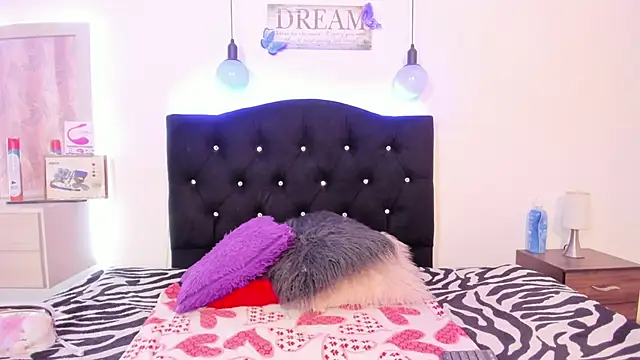 melany tits online show from 01/14/26, 03:12