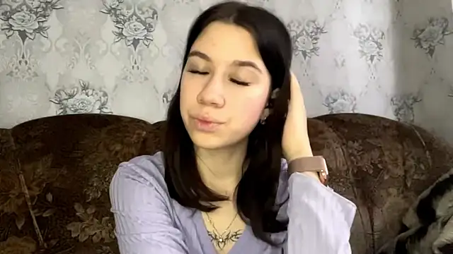 DebbiGoodknight online show from 12/14/25, 09:03