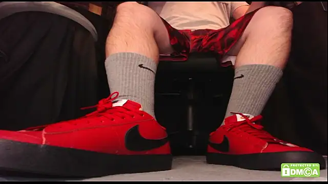 justshutupandwatch online show from 04/05/26, 03:58