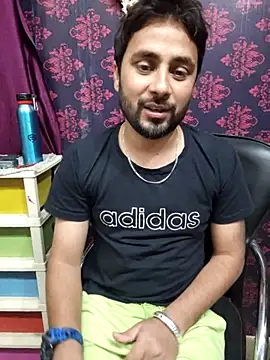 Snapshot of Cute_Lucky chatting on 04/20/26, 08:39 Cute Lucky online show from 04/20/26, 08:39