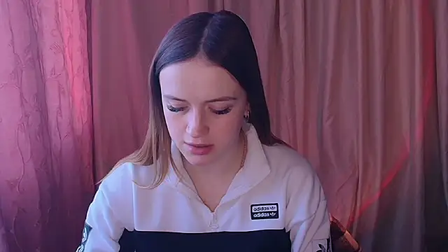 Illa May online show from 02/28/26, 11:33