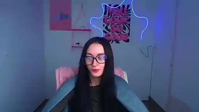 Snapshot of Stella_XO chatting on 02/18/26, 06:20 Stella XO online show from 02/18/26, 06:20