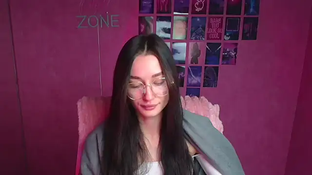 Snapshot of Stella_XO chatting on 02/24/26, 06:11 Stella XO online show from 02/24/26, 06:11