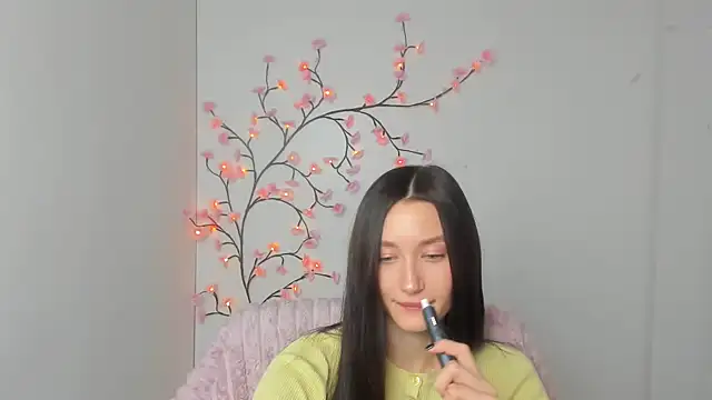 Snapshot of Stella_XO chatting on 03/25/26, 06:19 Stella XO online show from 03/25/26, 06:19