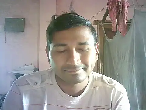 Snapshot of handsome12345_ chatting on 01/16/26, 02:59 handsome12345 online show from 01/16/26, 02:59
