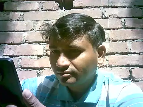 Snapshot of handsome12345_ chatting on 01/17/26, 05:12 handsome12345 online show from 01/17/26, 05:12