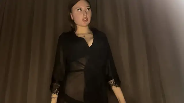 DivaRay online show from 12/04/25, 10:24