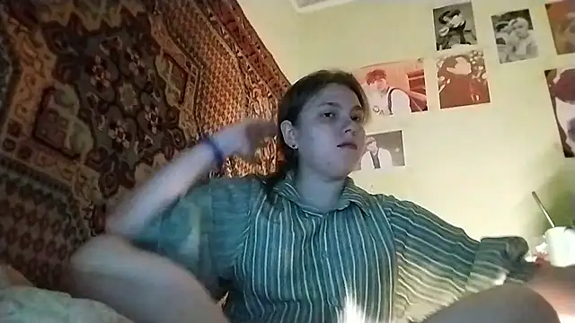 KikiBang online show from 04/30/26, 06:47