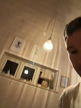 Snapshot of Spice2x chatting on 11/28/25, 08:11 Spice2x online show from 11/28/25, 08:11